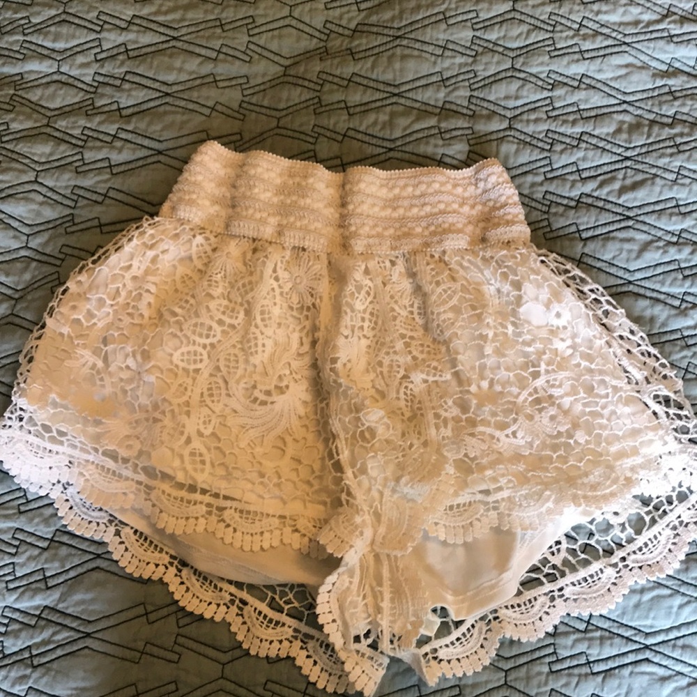 Cream lace shorts